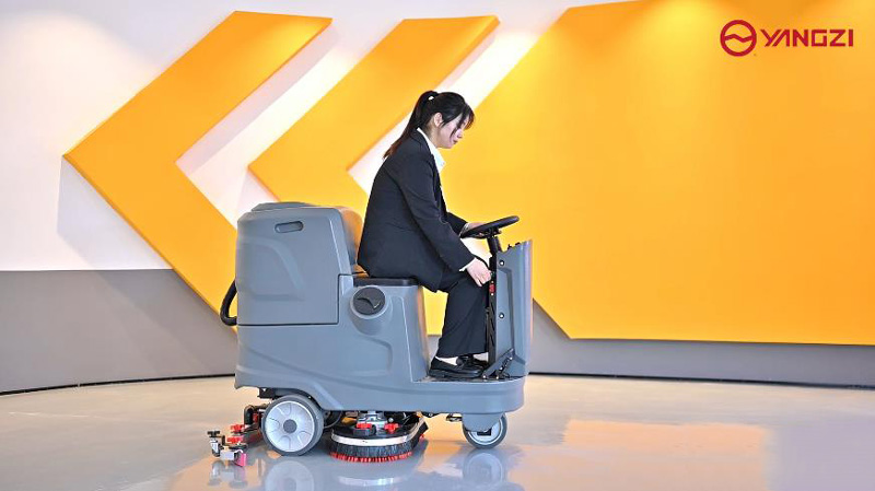 洗地機(jī)簡(jiǎn)介 洗地機(jī)簡(jiǎn)介