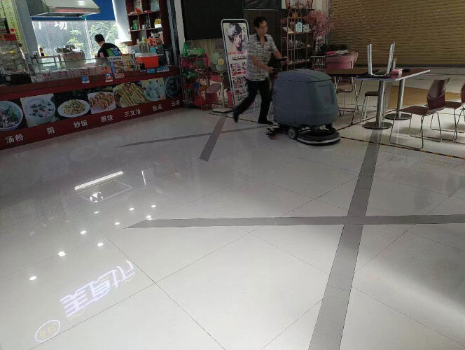 物業(yè)小區(qū)選購洗地機注意事項