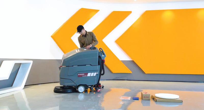 如何找到合適的自動洗地機(jī)