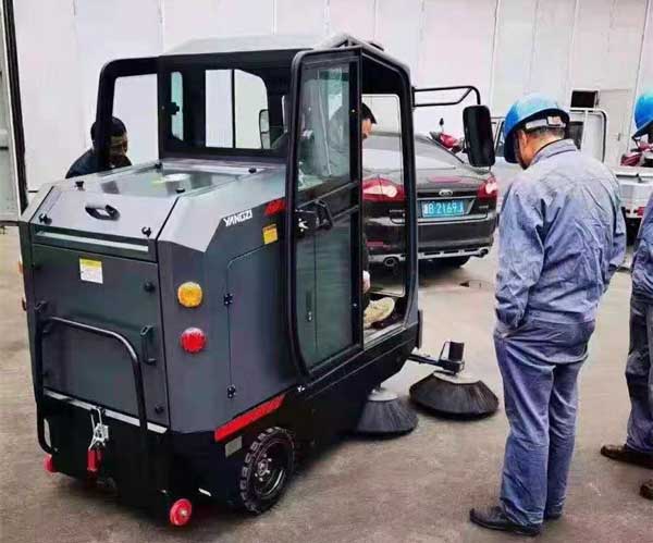 電動環(huán)衛(wèi)掃地車優(yōu)勢體現(xiàn)在哪里？值得買嗎？